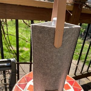 Graf Lantz Wine bottle tote